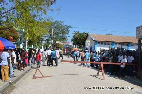 Haiti Elections 2015 - Hinche BED - Registration Day