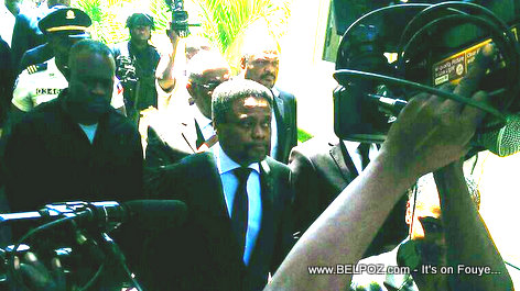 Haiti PM Fritz Jean in front of the Media Cameras